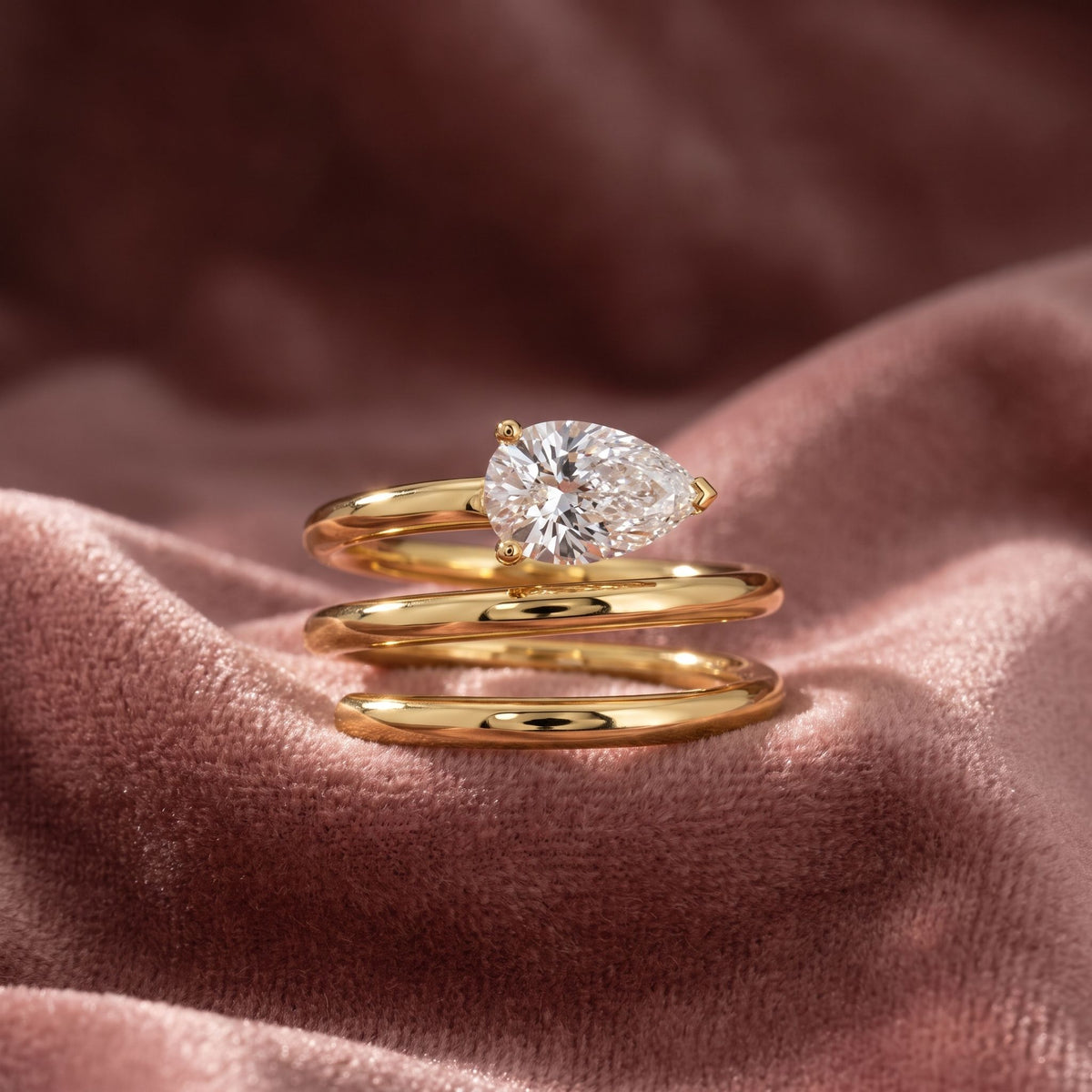 18K Bespoke Diamond Ring — AI cloth, in-house