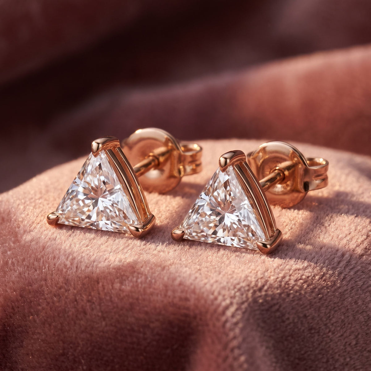18K Triangle Solitaire Diamond Earrings — AI cloth, in-house