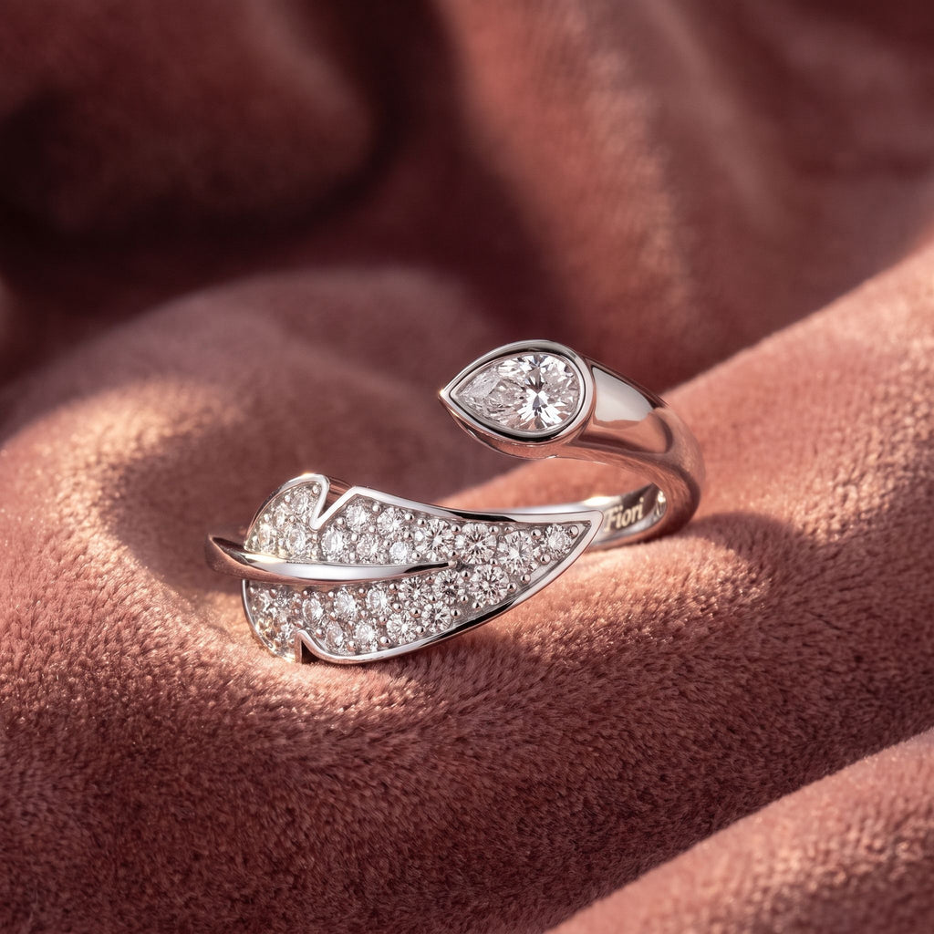 18K Bespoke Cluster Diamond Ring — AI cloth, in-house