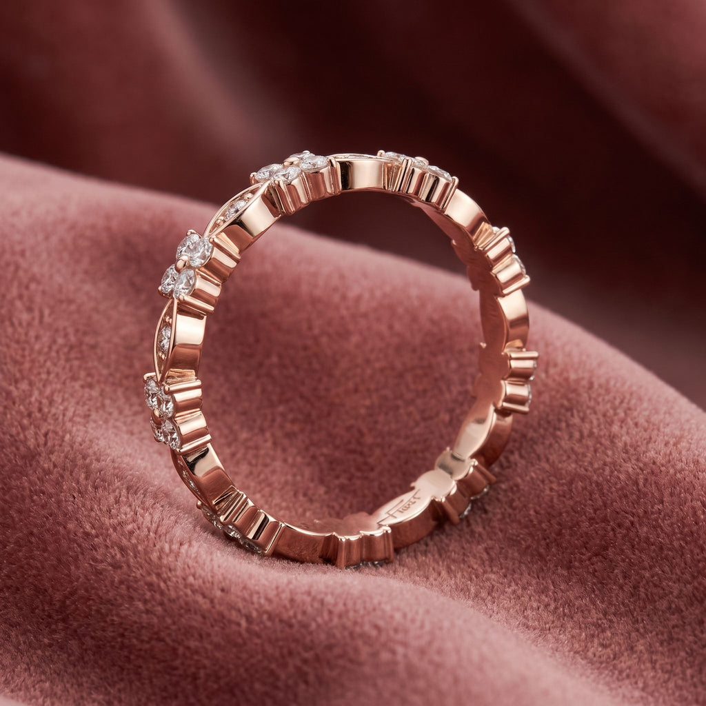 18K Bespoke Round Diamond Ring — AI cloth, in-house
