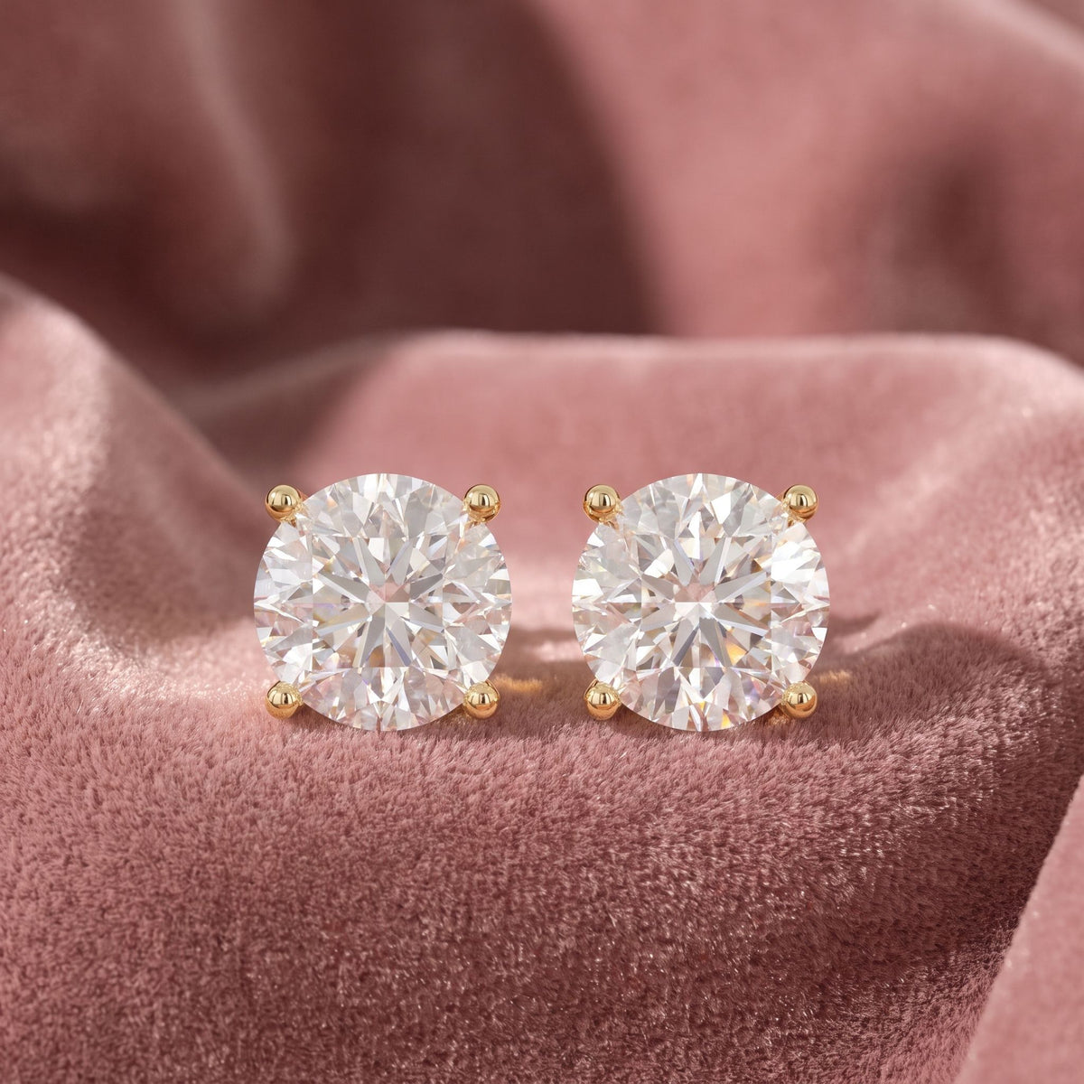 18K Round Solitaire Diamond Earrings — AI cloth, in-house