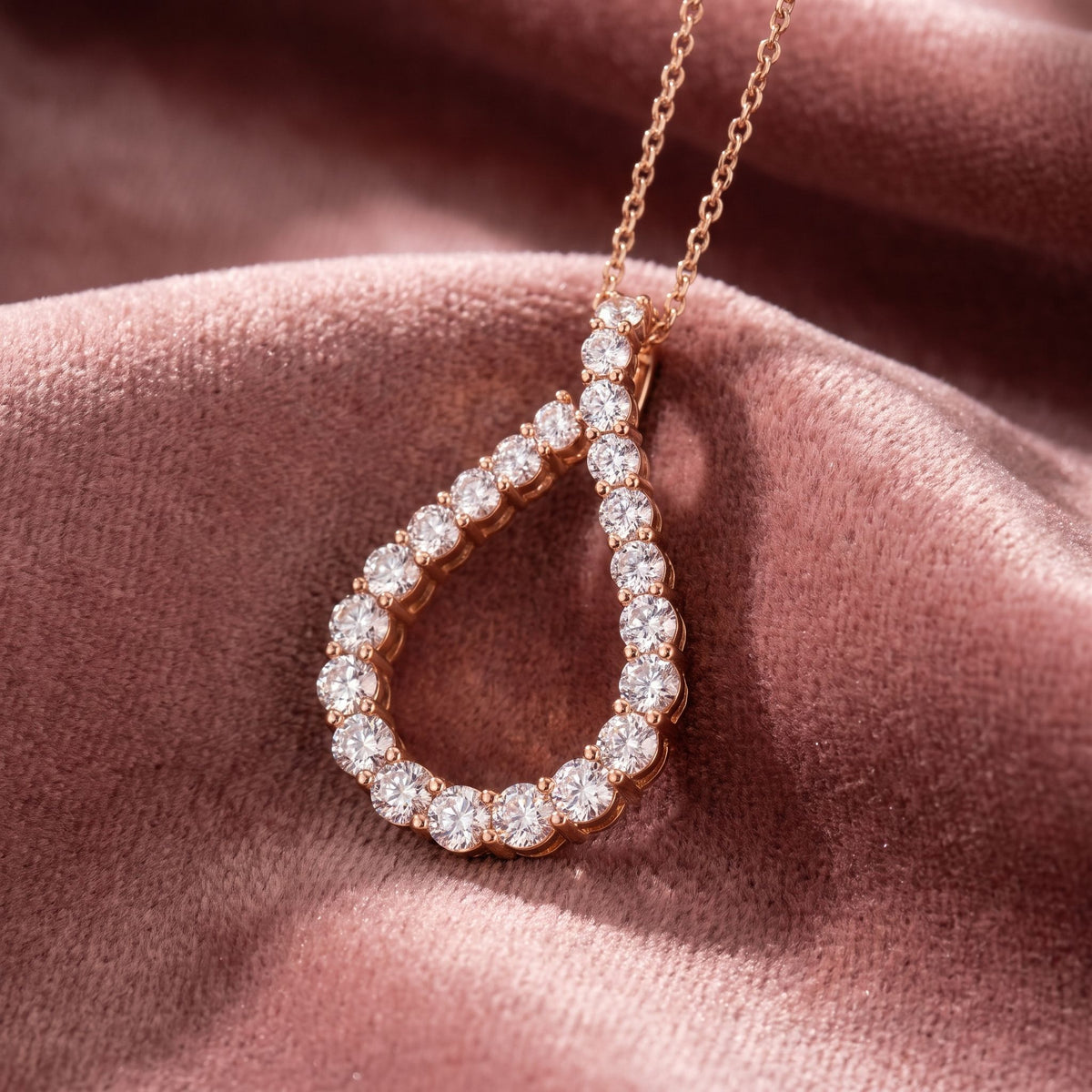 18K Bespoke Pear Round Diamond Pendant — AI cloth, in-house